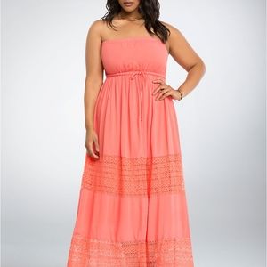 Torrid Gauze crochet tube dress color is porcelain rose. Size is 2